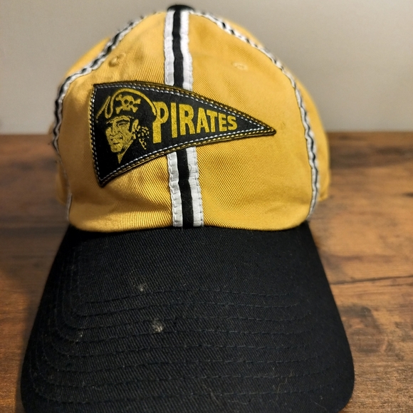 American Needle Yellow and Black Baseball Cap - Picture 3 of 4